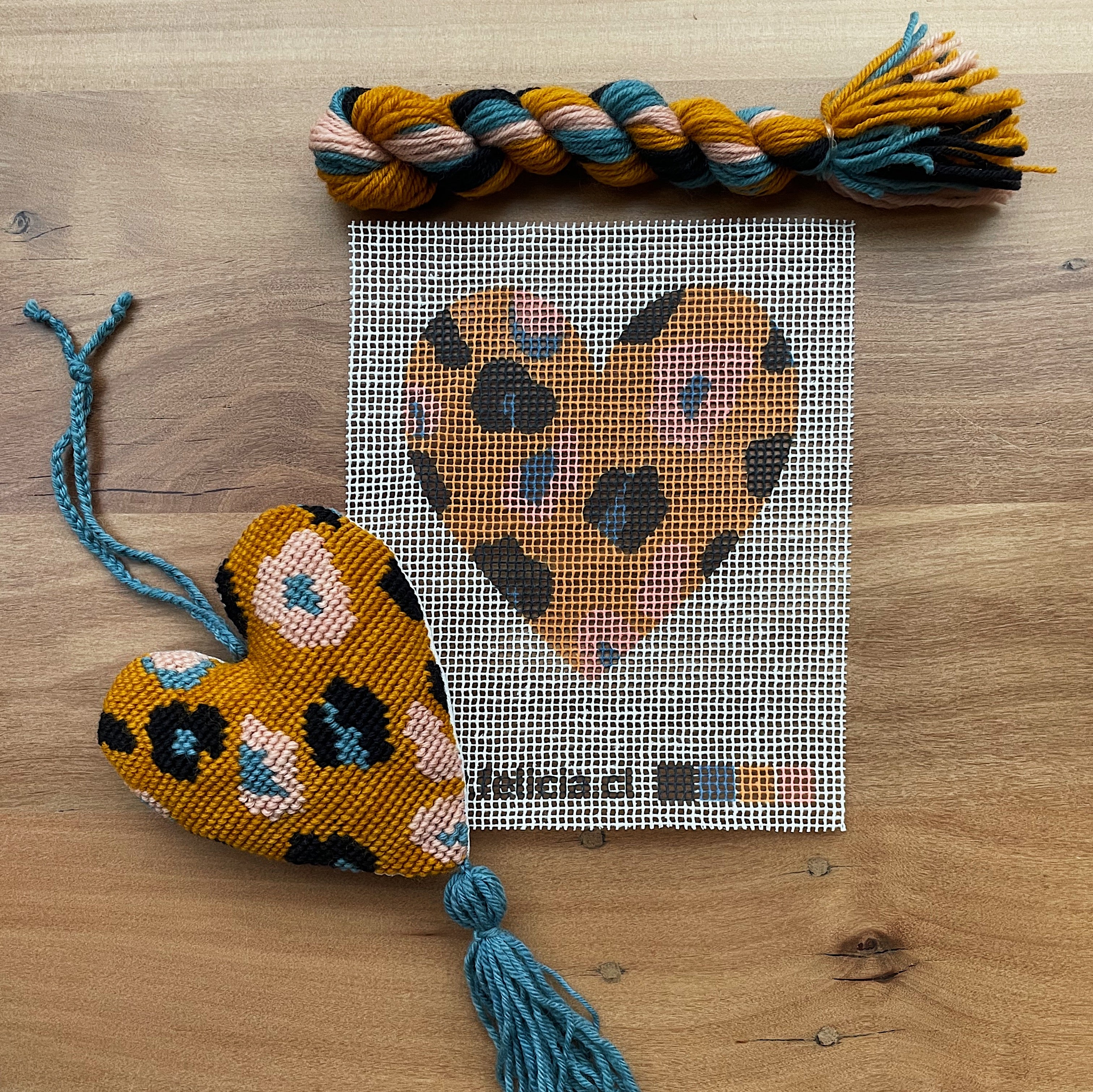Kit Colgante Corazón Print Ocre