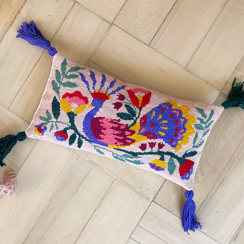 Kit Cojín punto cruz Pavo Real