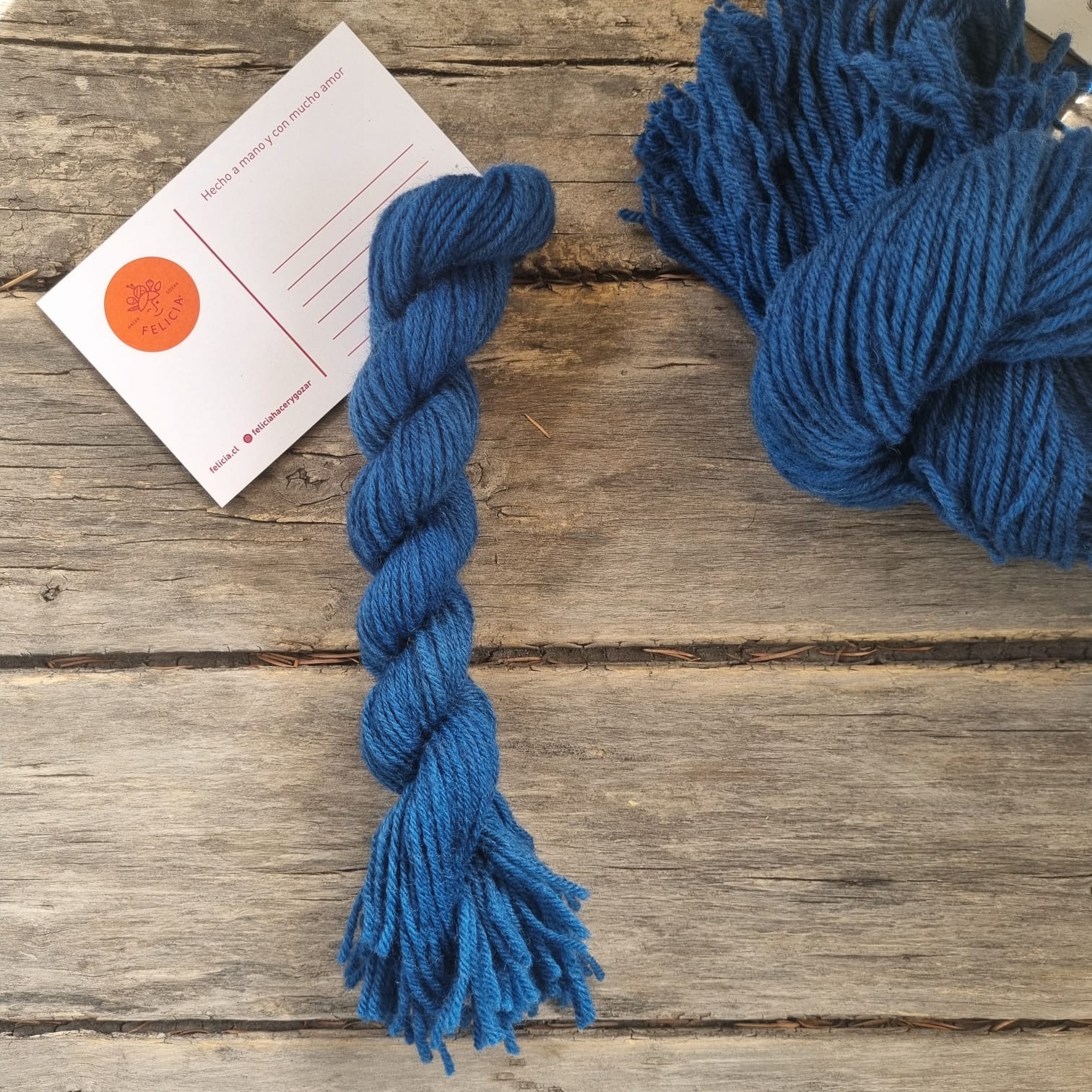 Lana Azul Eléctrico 25g