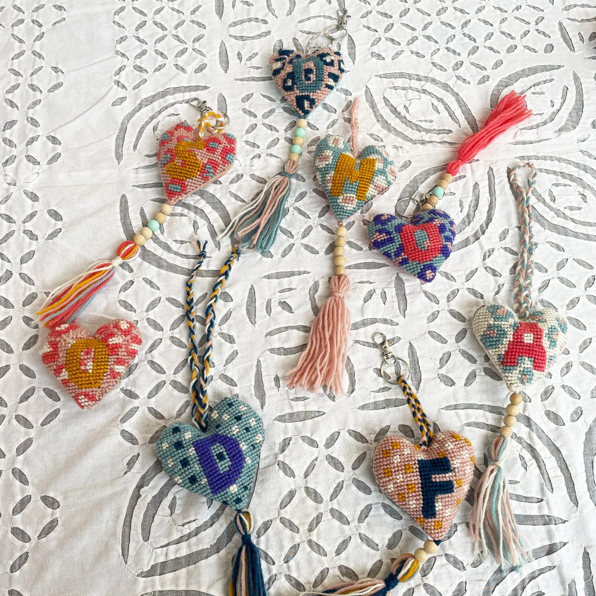 Workshop borda tu Charm en Punto Cruz