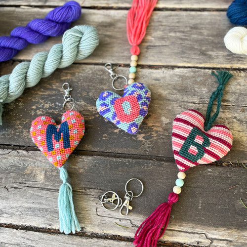 Workshop borda tu Charm en Punto Cruz