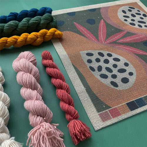 Kit Cojín punto cruz papayas